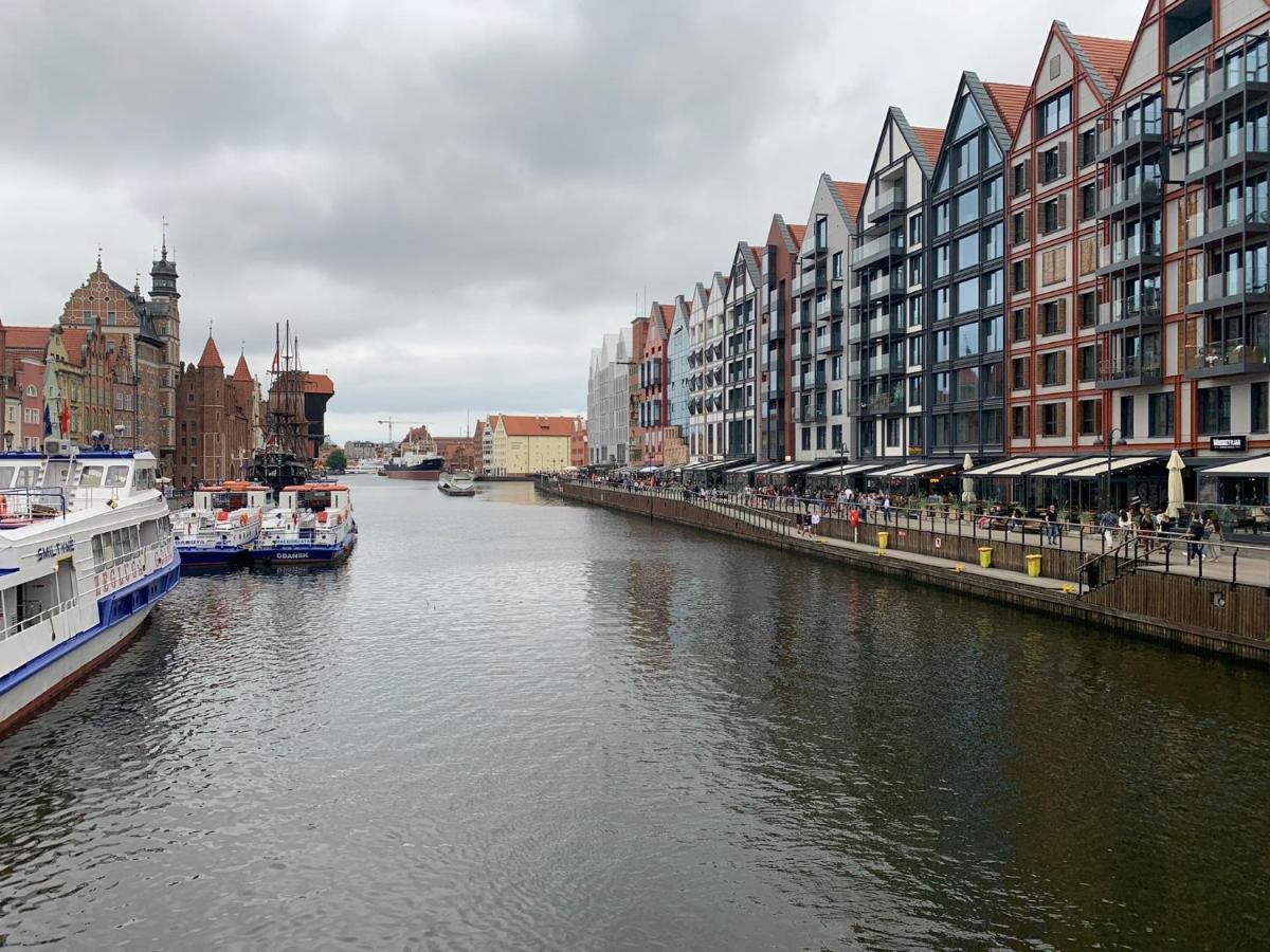 Baltic Riviera - Luxurious With Patio And River View Apartment Gdansk