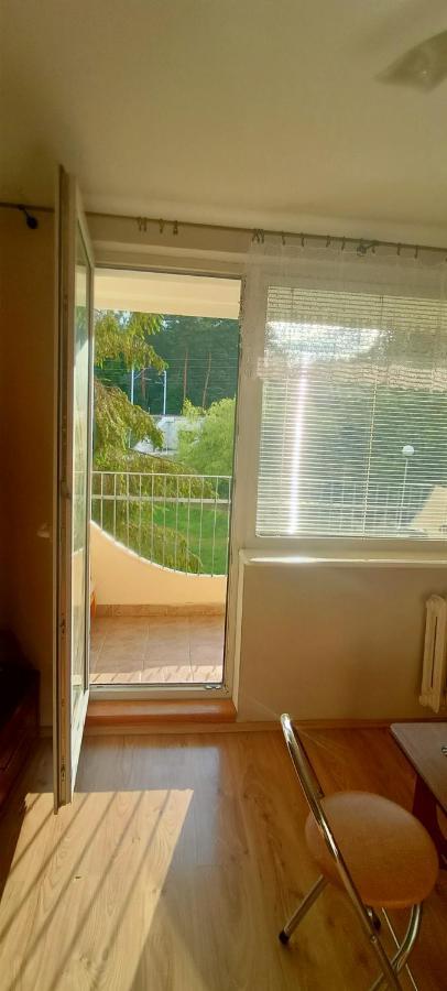 Na Trawki 15 Minut Od Lotniska Przy Pkm Niedzwiednik Apartment *