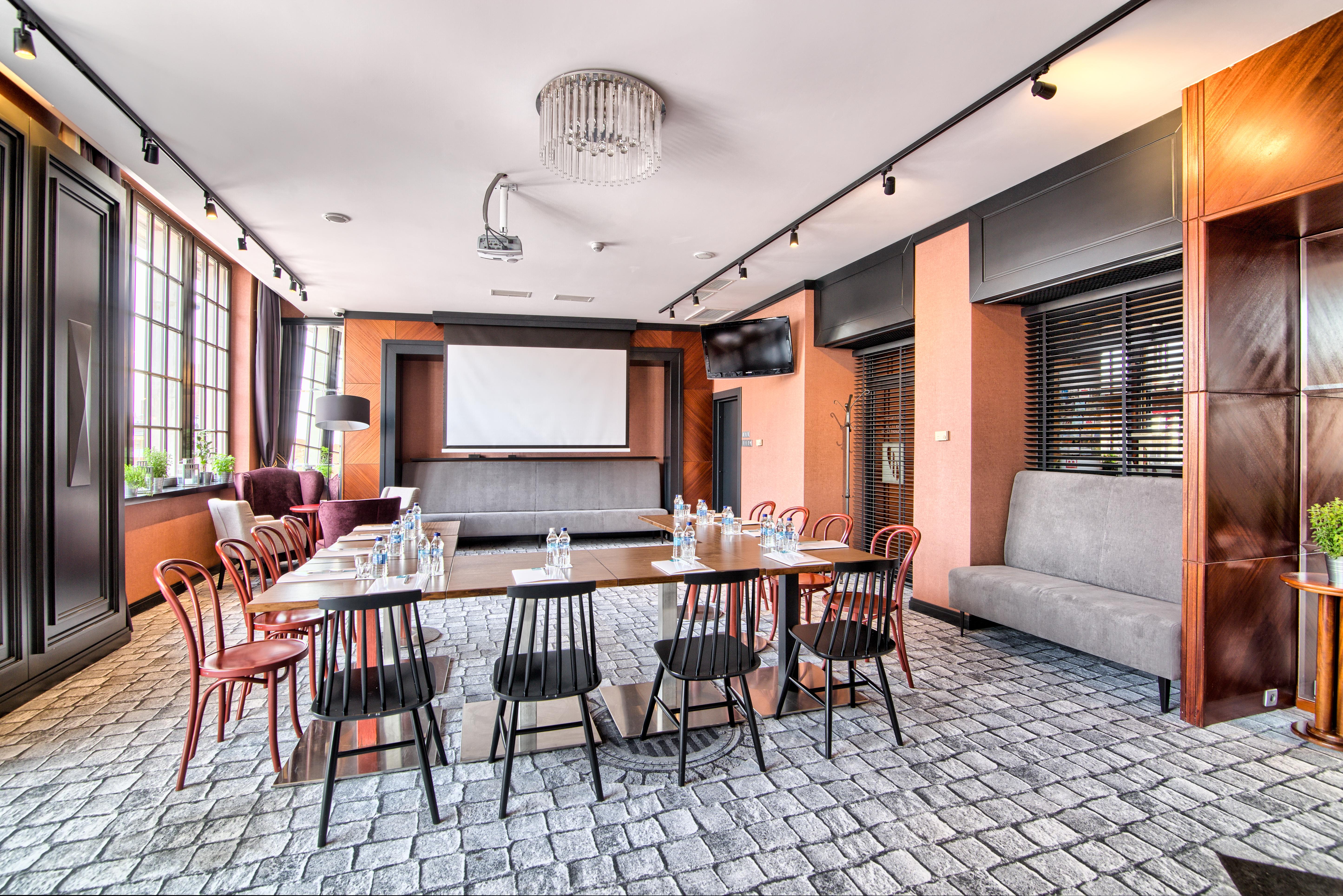 Hotel Hanza 4*