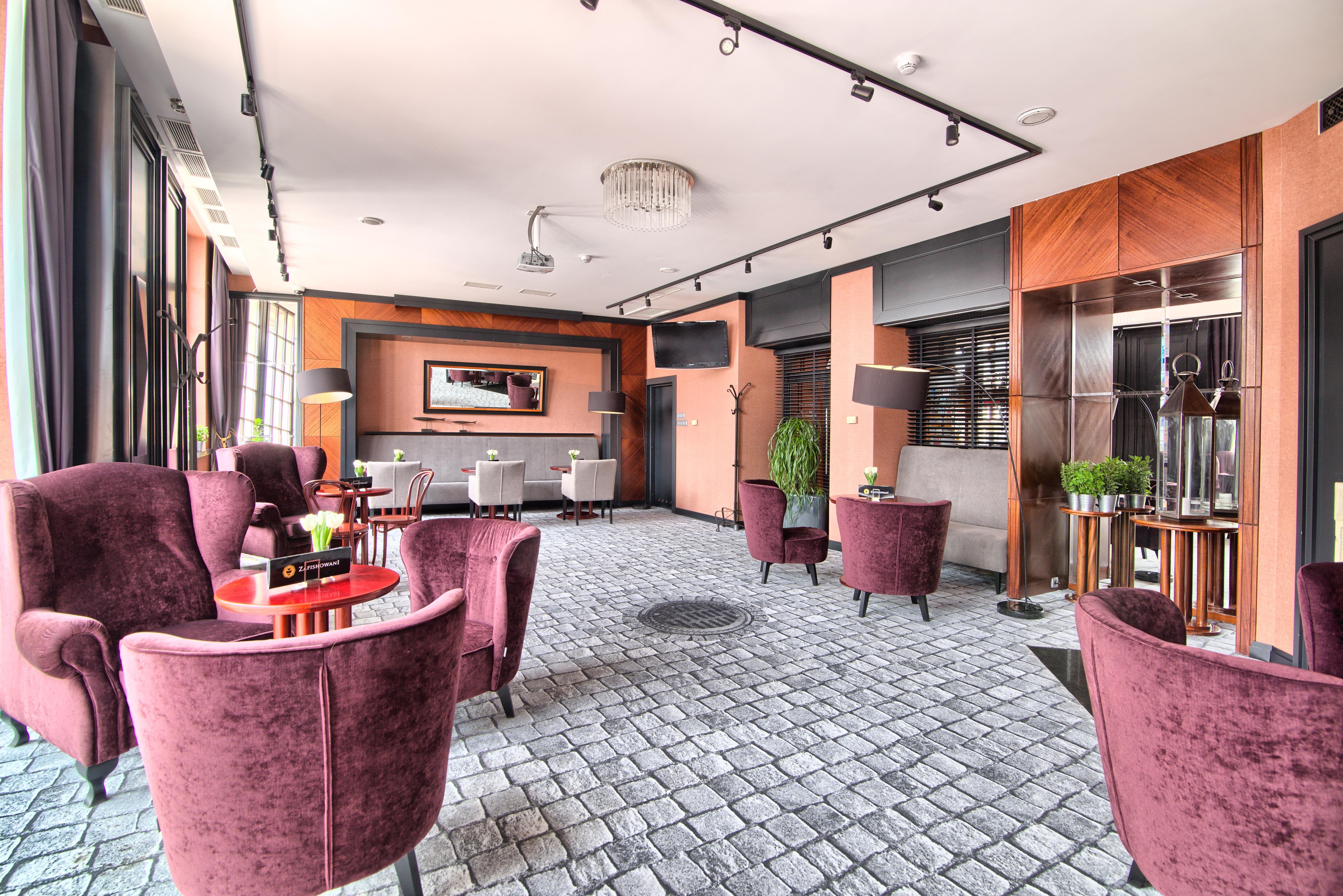 Hanza Hotel 4*