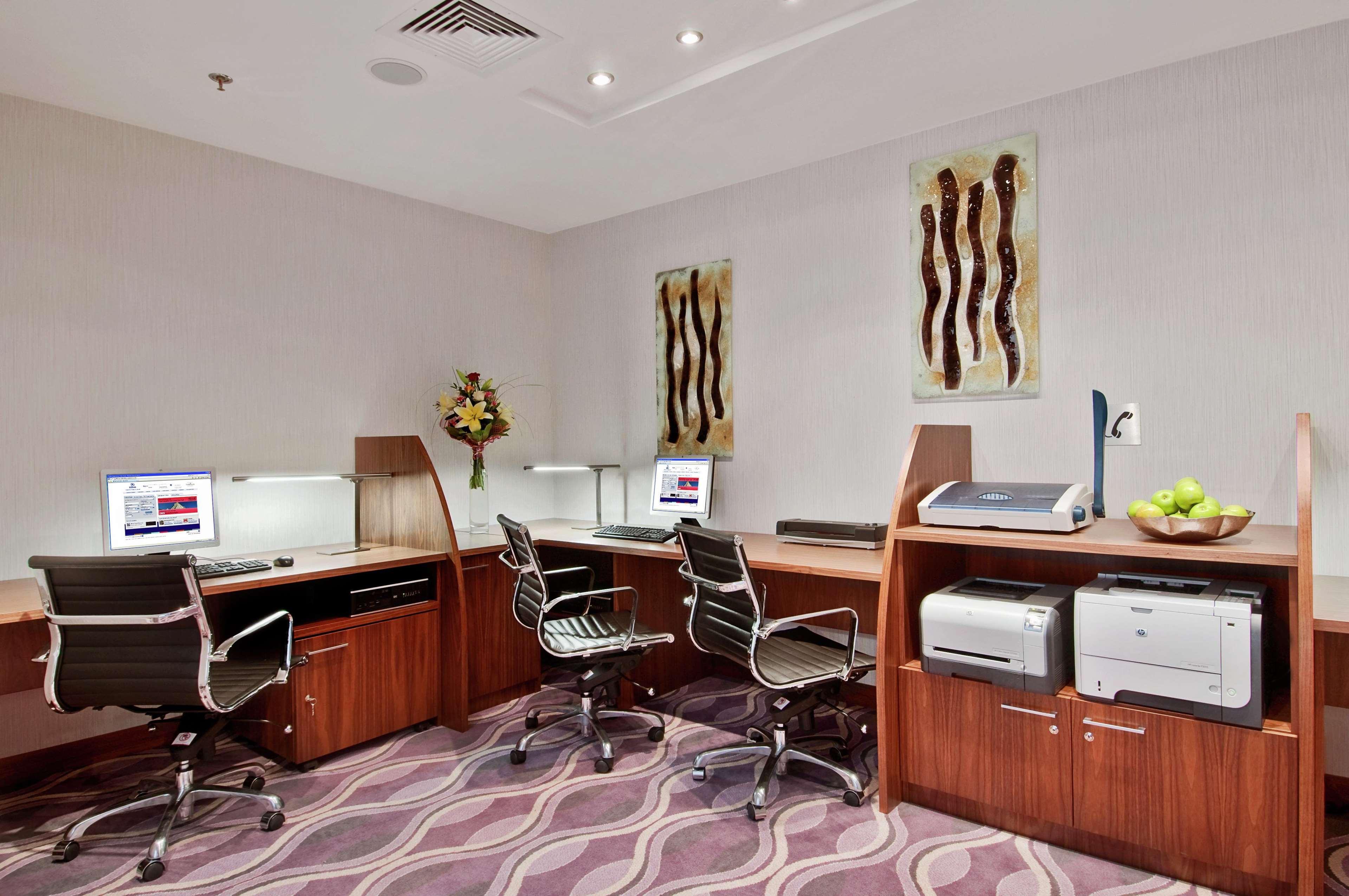 Hilton Hotel 5*