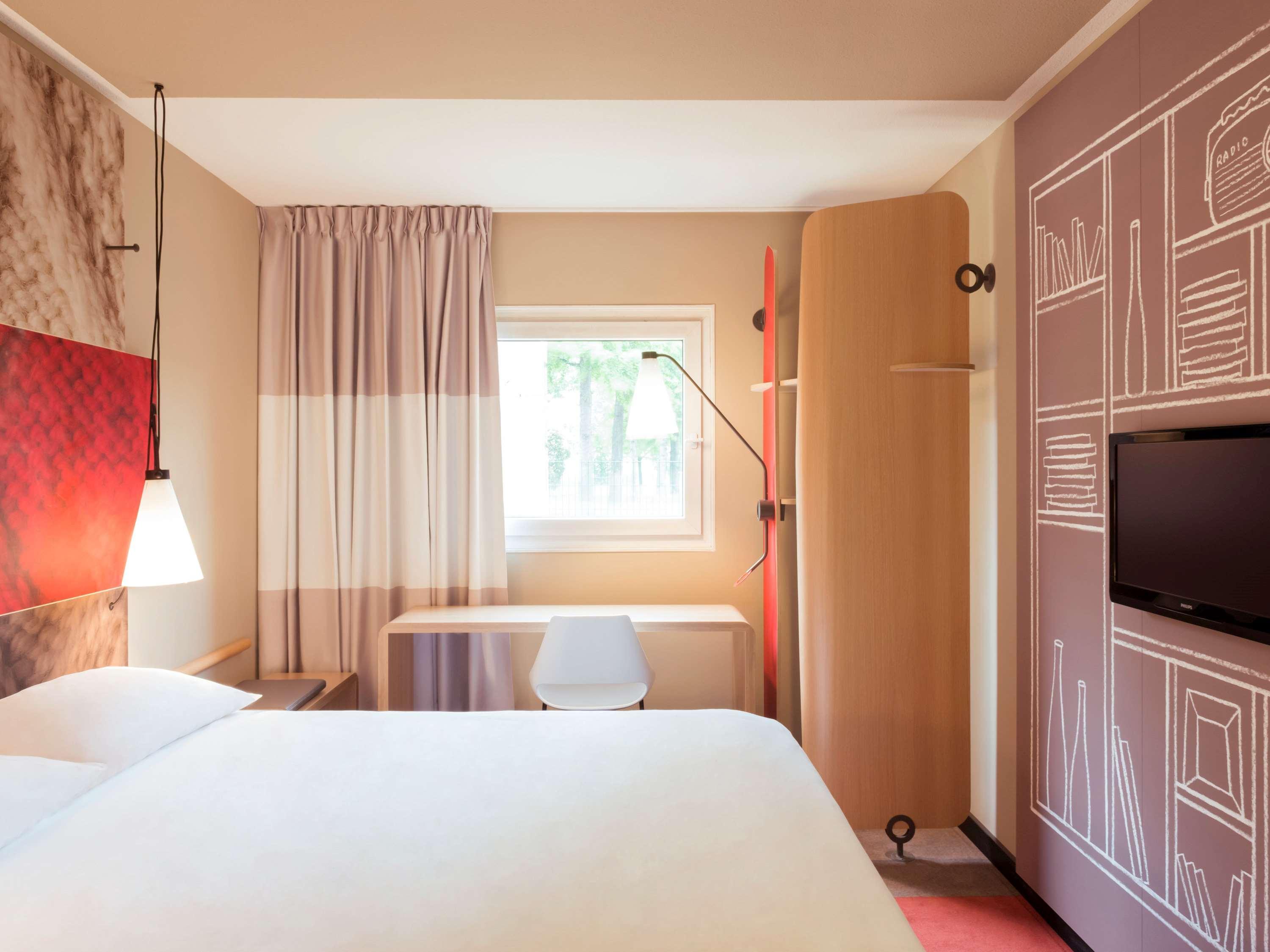 Ibis Stare Hotell 2*