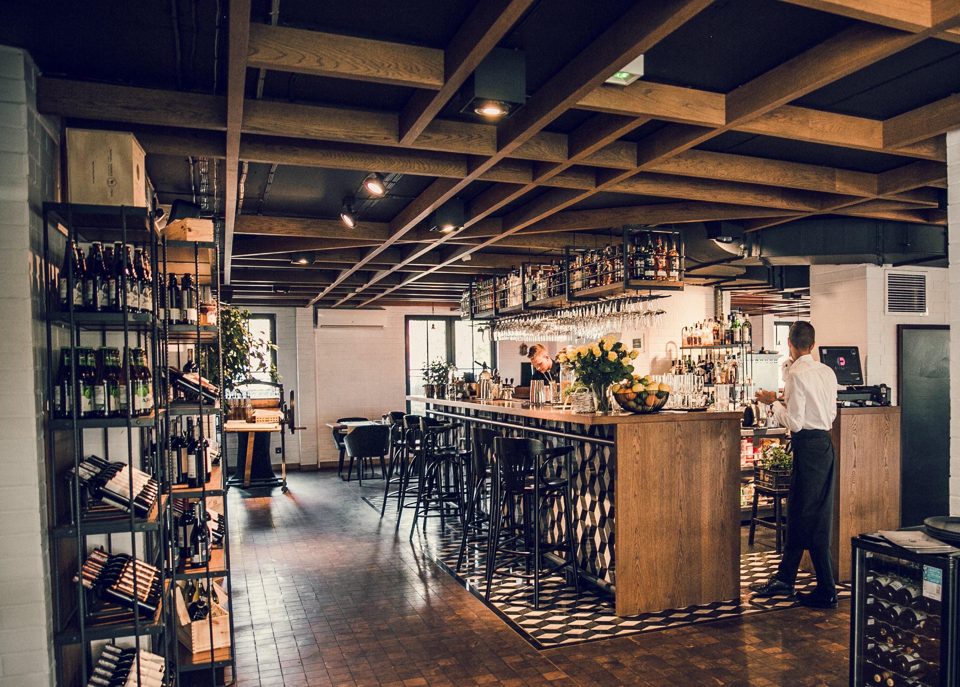 Khách sạn Almond Business & By Grano 4*