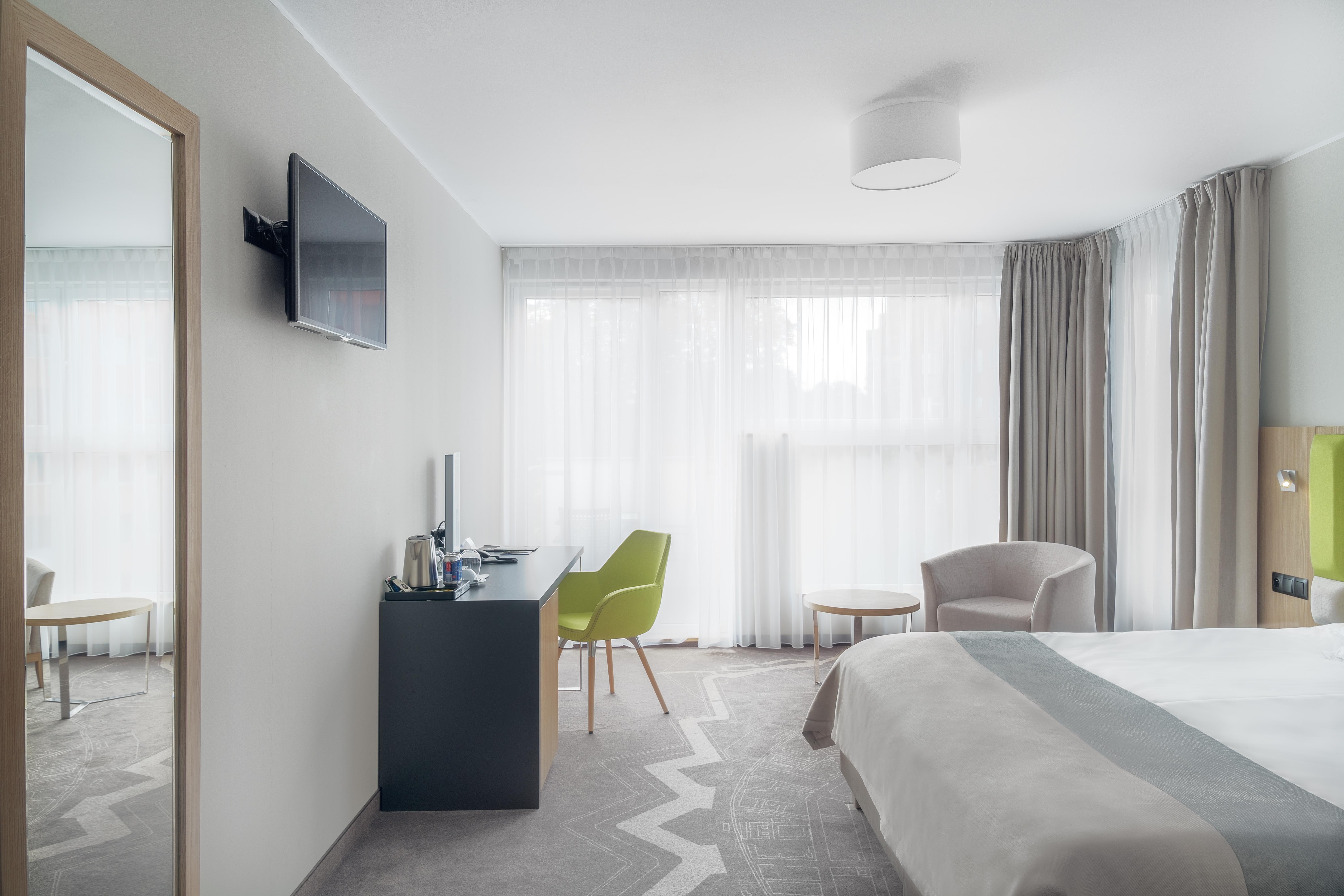 Hotel Almond Business & Spa 4*