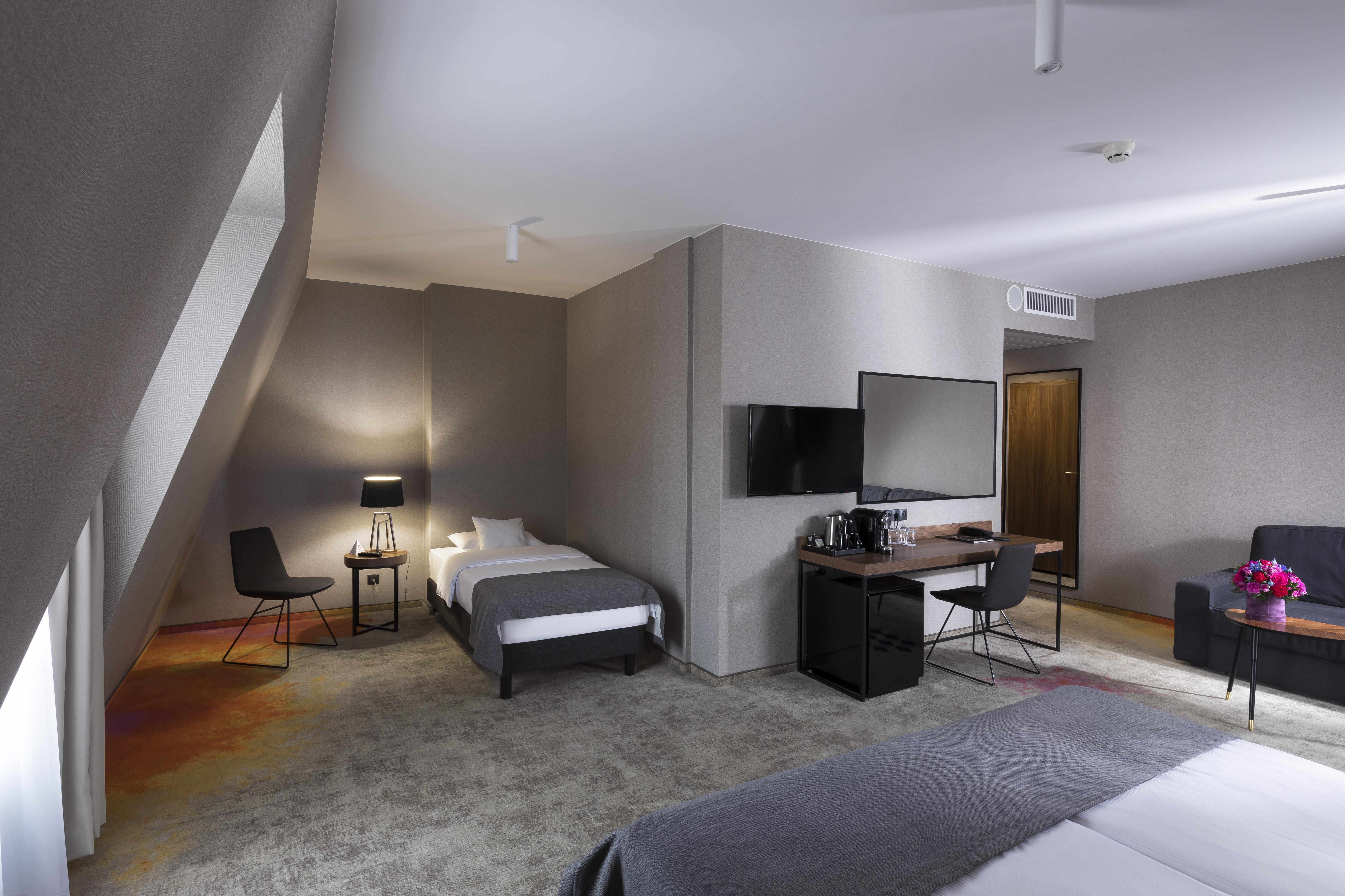 Hotel Sadova 4*