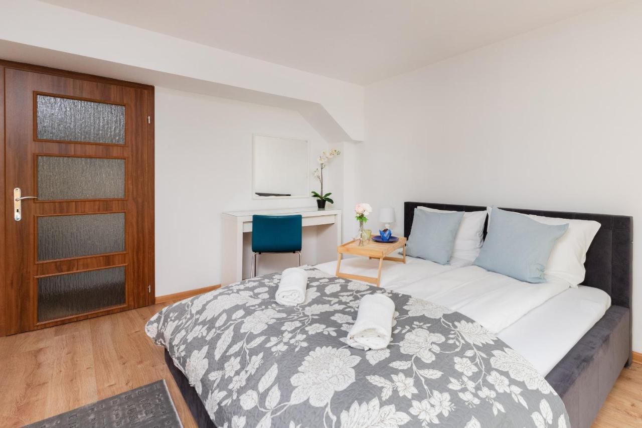 Lägenhet Ogarna Old Town By Renters Gdańsk
