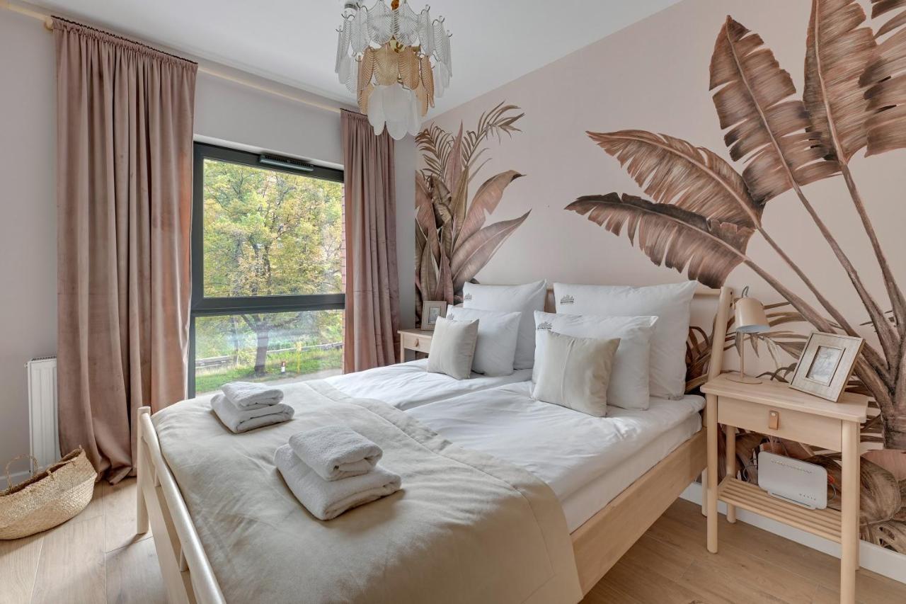 Dwie Motlawy Riverside & Center By Downtown Apartment