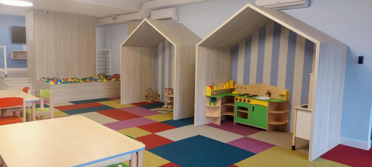 Lägenhet Nowa Letnica With Sauna & Gym & Kids Play In By Renters Gdańsk