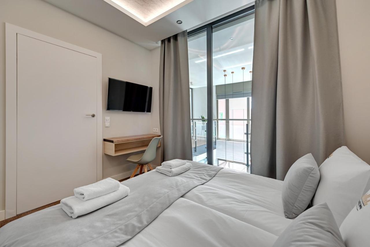 Waterlane Riverside - Spa, Pool, Gym & Parking By Downtown Apartment