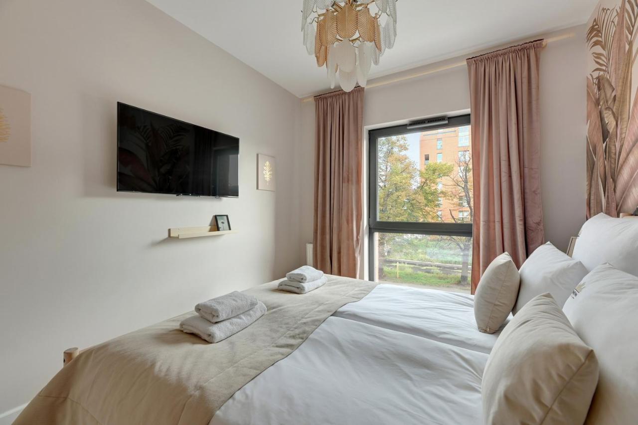 Dwie Motlawy Riverside & Center By Downtown