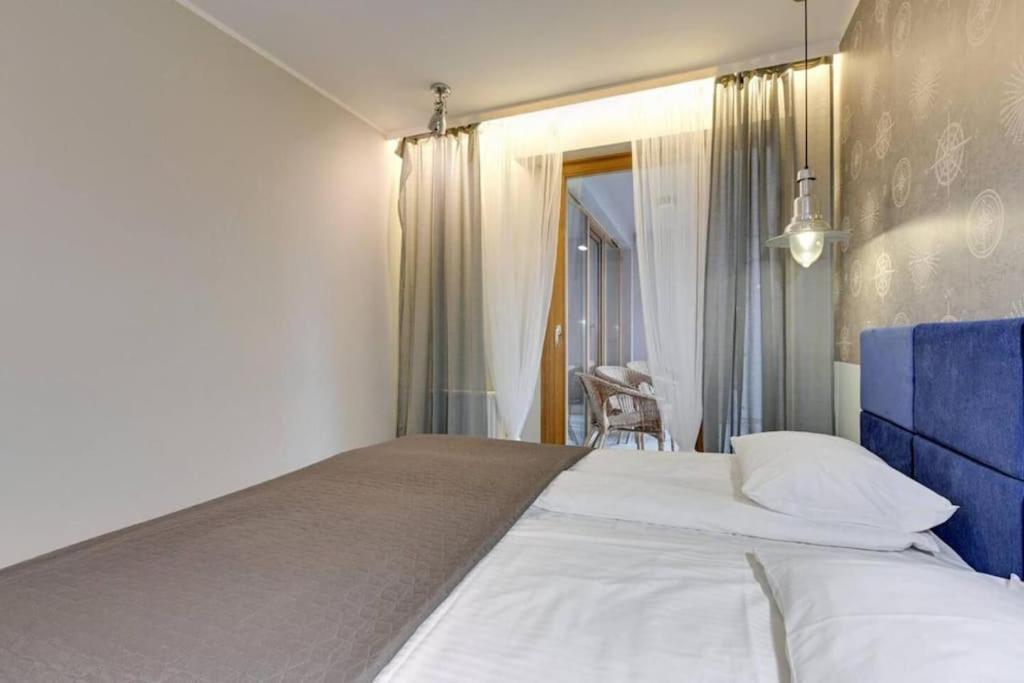 Golden Apartments&t15 *