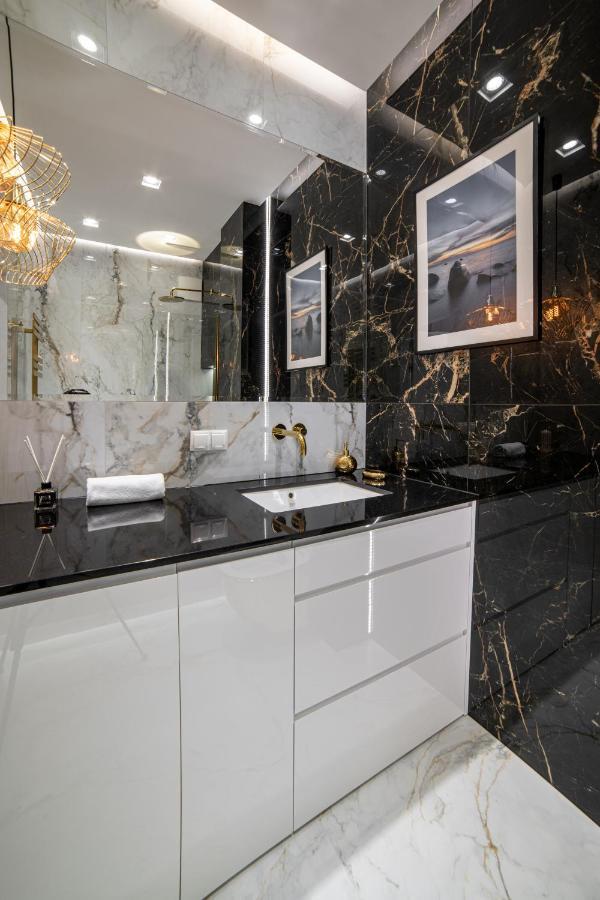 Amber Centrum Lux *