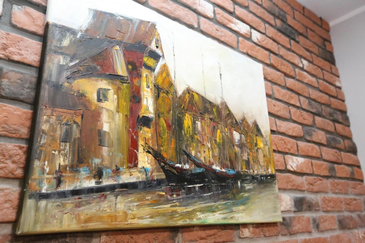 Old No 8 Apartment
