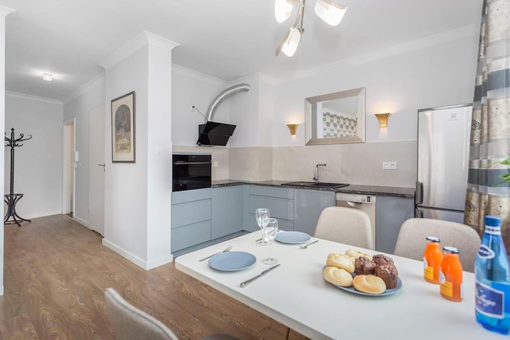 Apartment Avra I Stare *