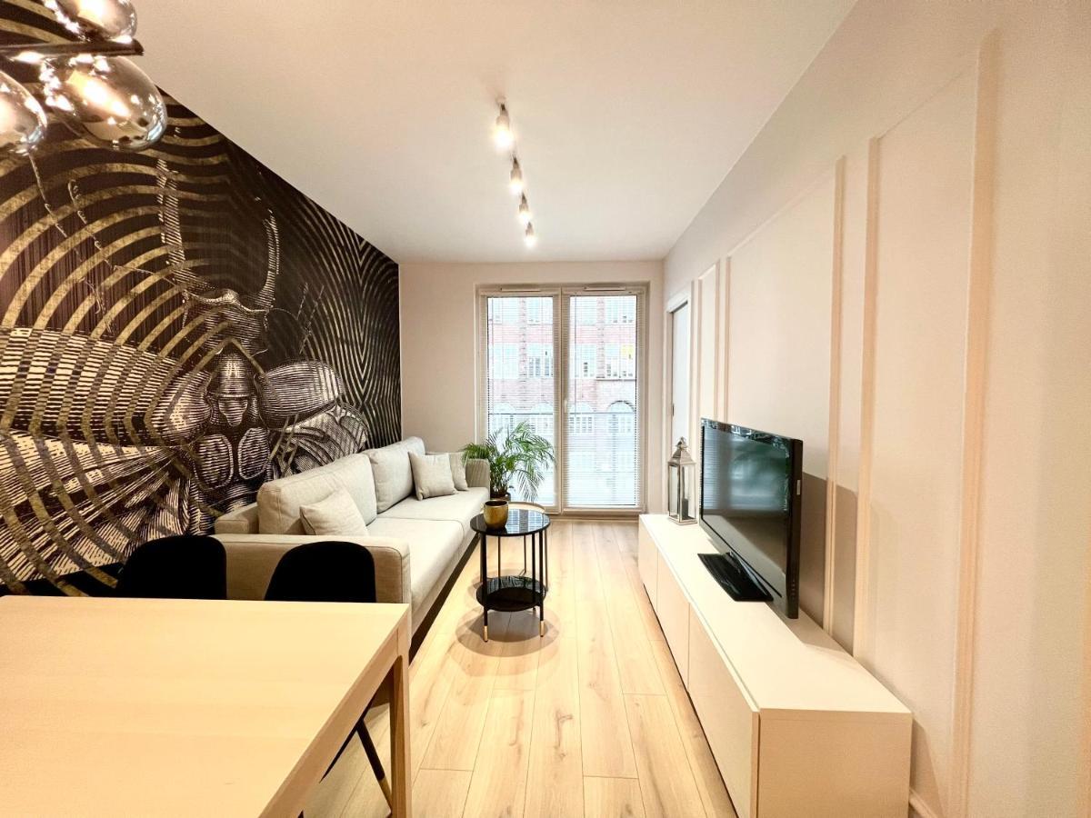 New Loft Style Old Town Apartment *