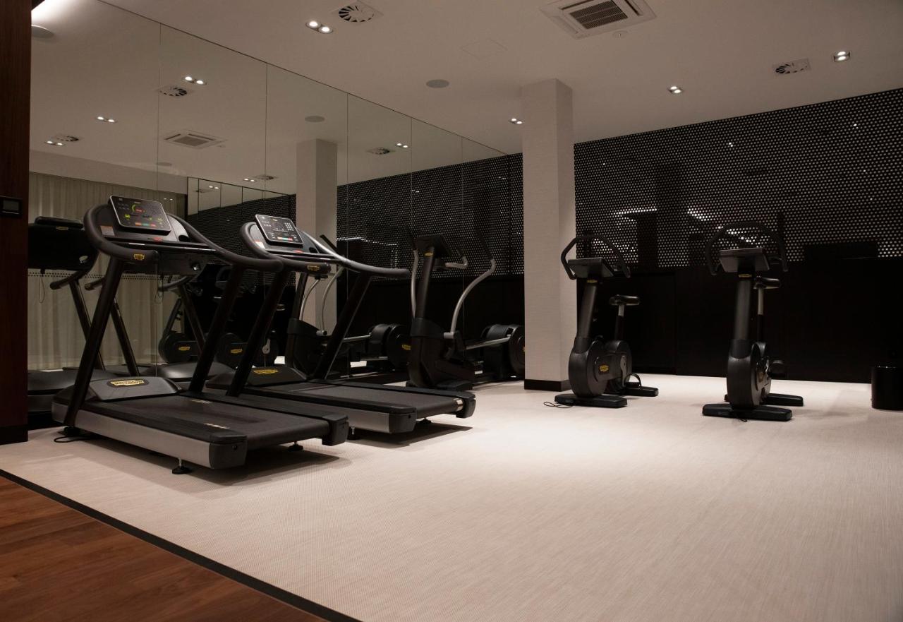 Luxus Fitness&spa Z Sauna I Silownia