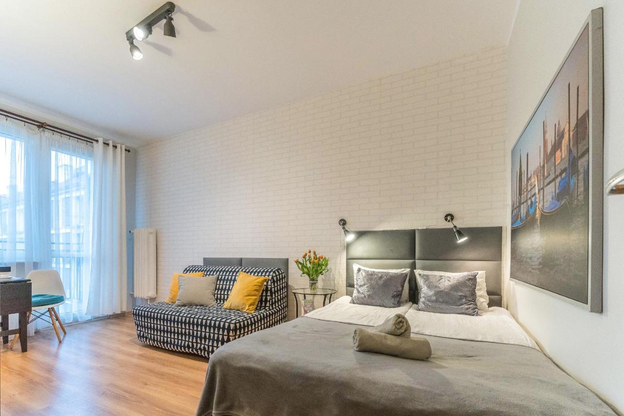 Przytulne Z Balkonem, 150m Od Dworca Glowny Apartamento