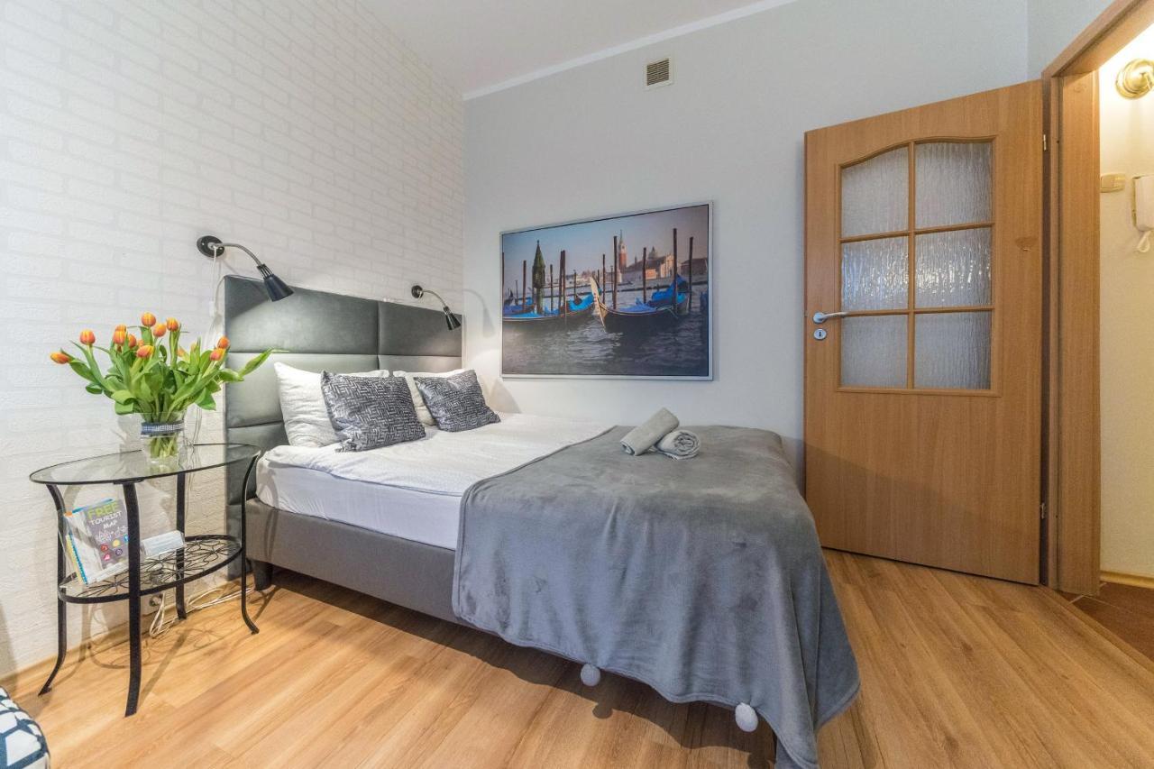 Przytulne Z Balkonem, 150m Od Dworca Glowny Apartamento