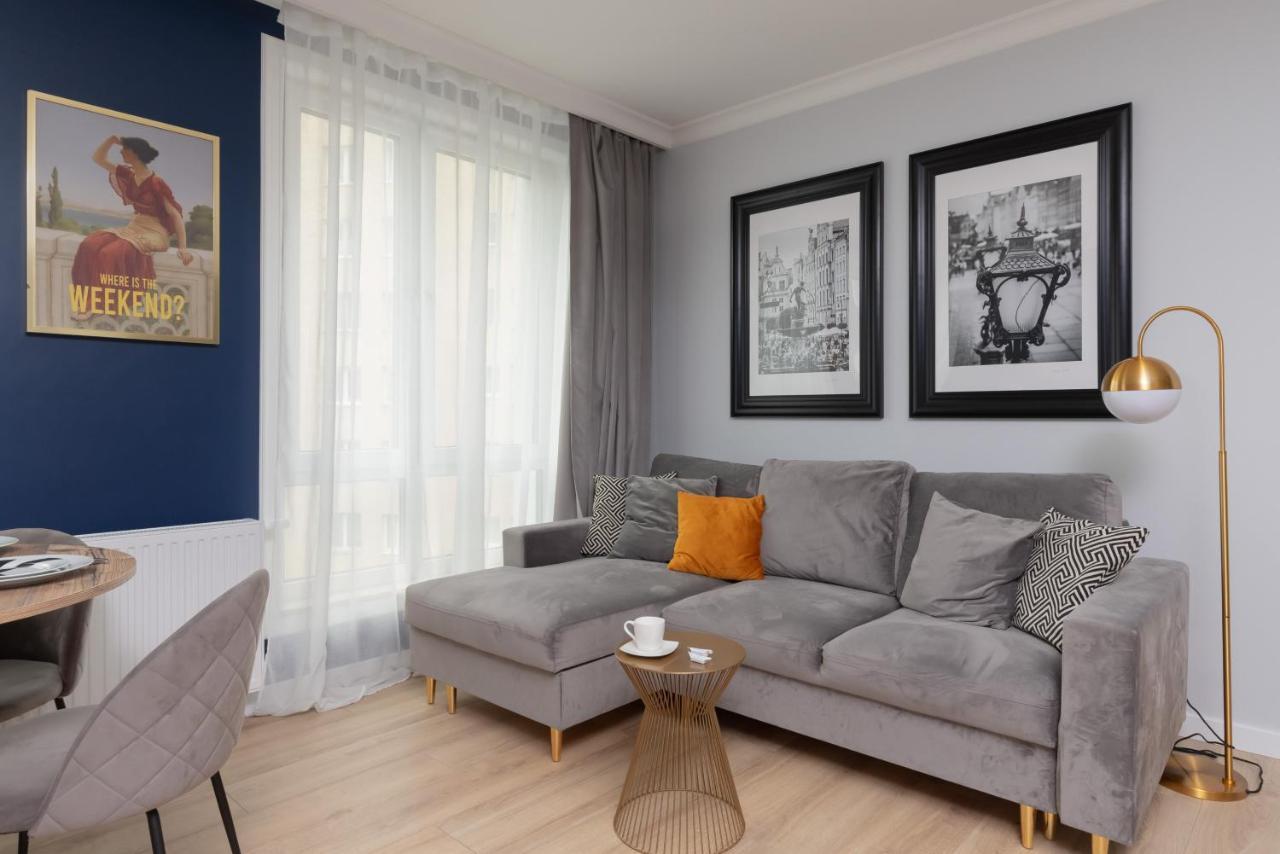 Stylish Atol With Free Parking In The Heart Of By Renters Leilighet *