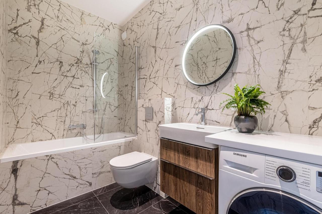 Zloty Lotos-srodmiescie Z Darmowym Parkingiem Apartment