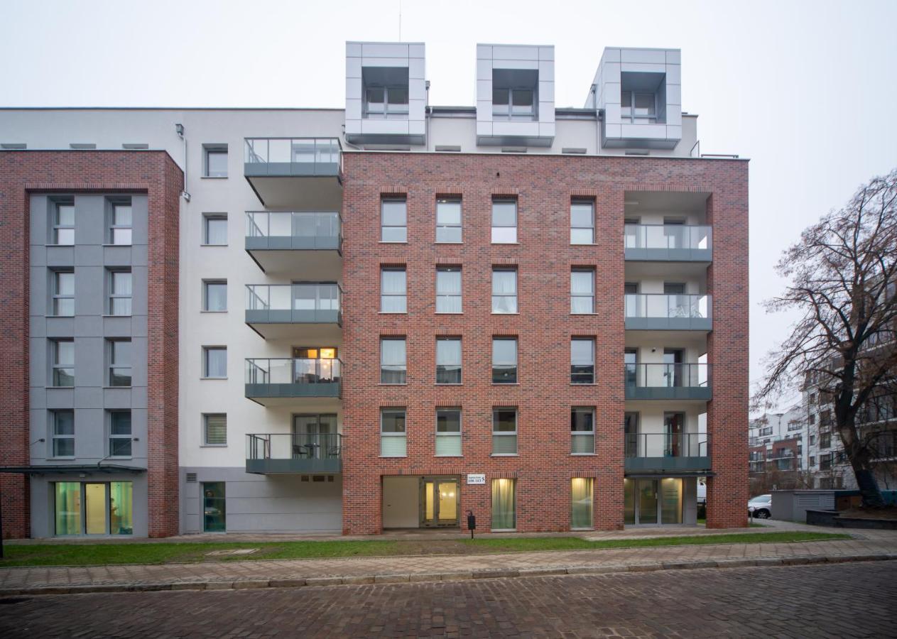 Maya's Flats & 49 - Spacious 3 In Szafarnia Huoneisto *
