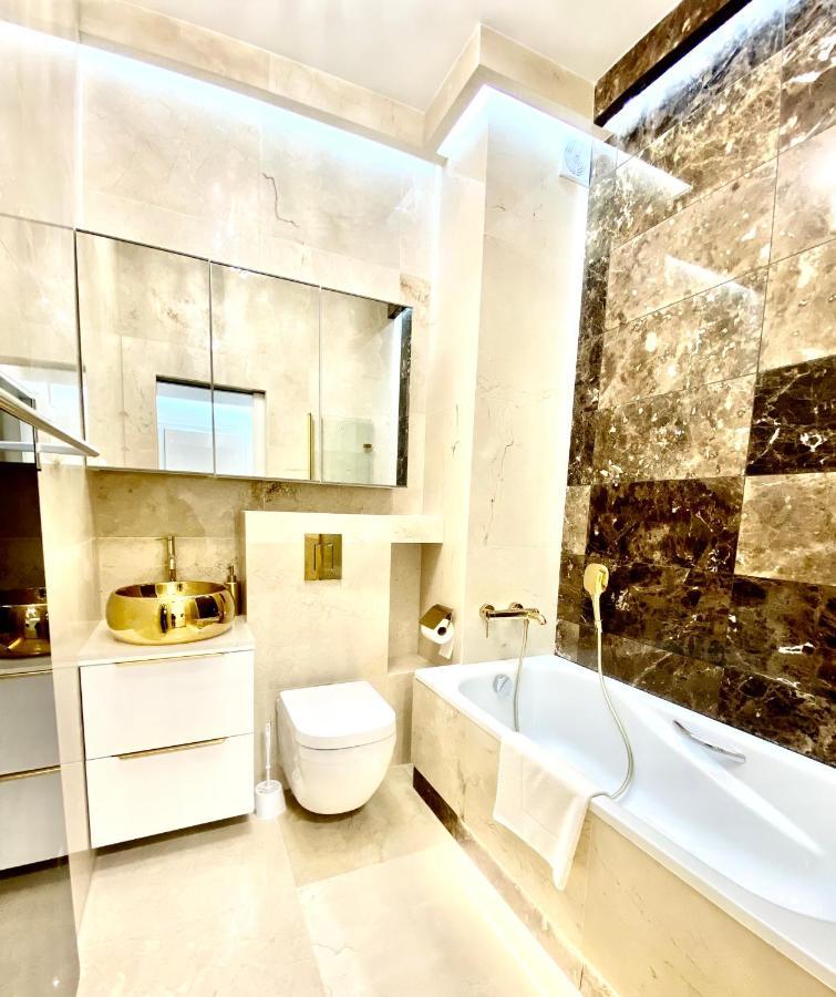 Apartment Old Town Wind Rose- Luxury Gdansk- Granaria