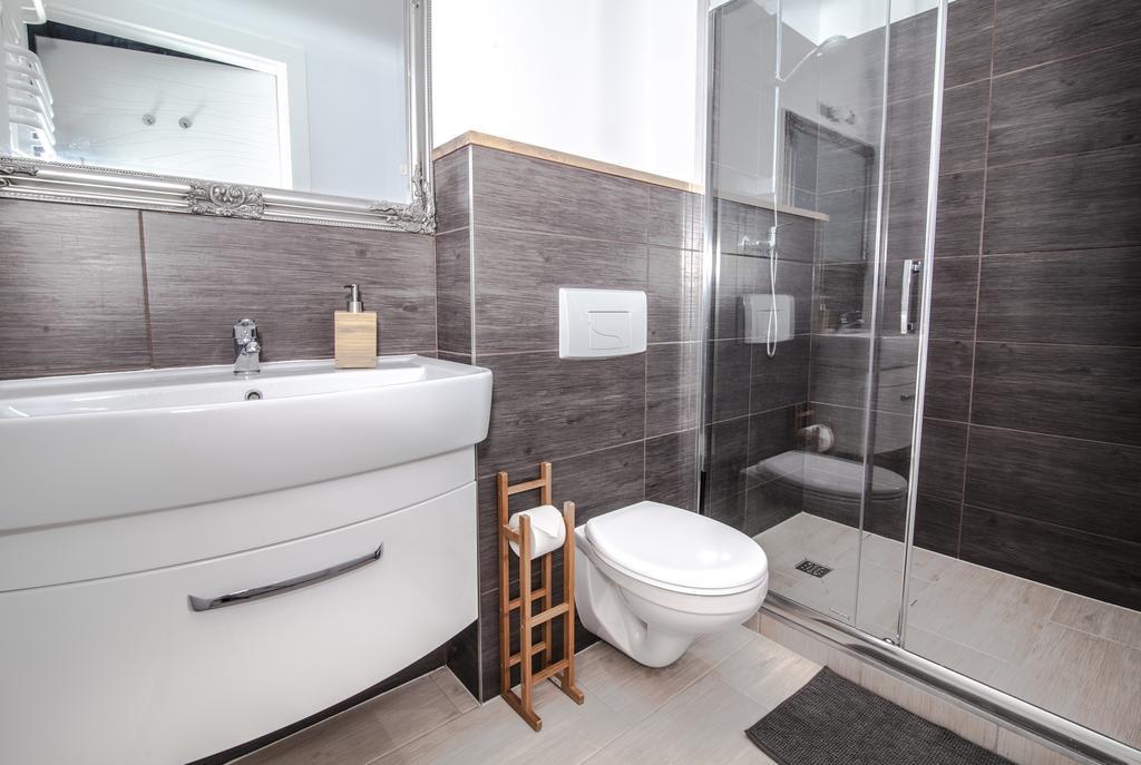 Black Swan House, Old Town 3*