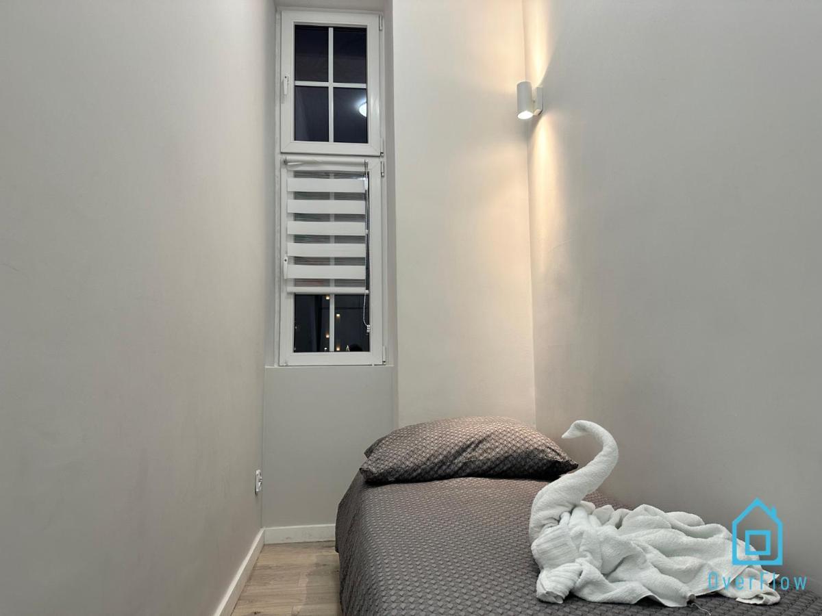 Apartment Anchor
