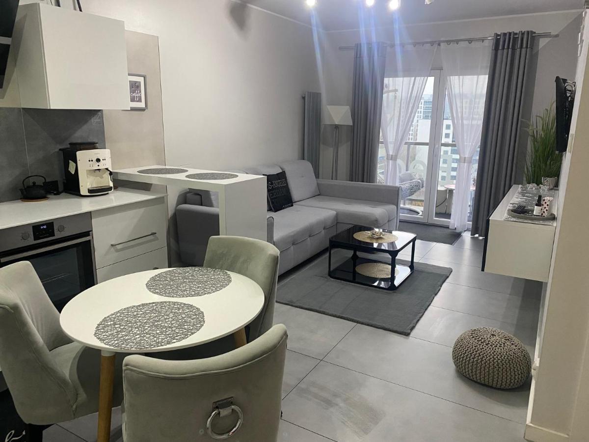Apartment Albatross Towers Joda Bed