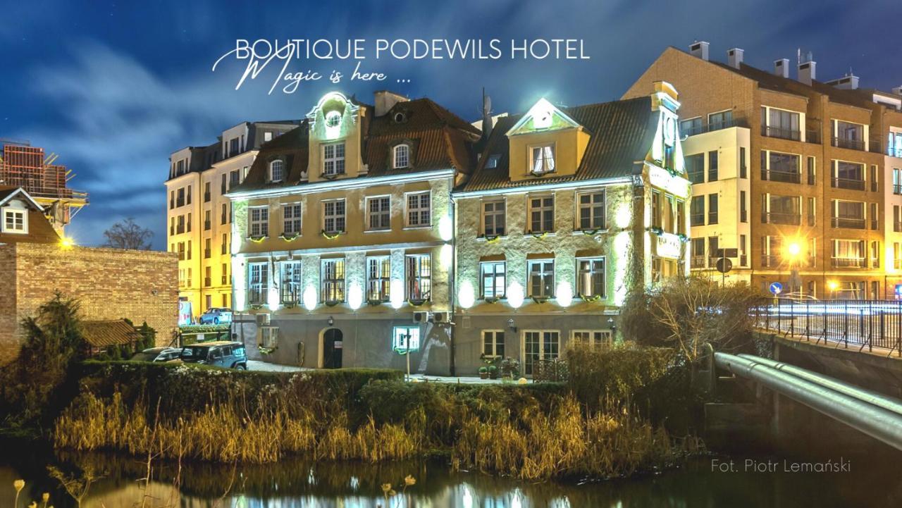 Hotel Podewils Old Town 5*