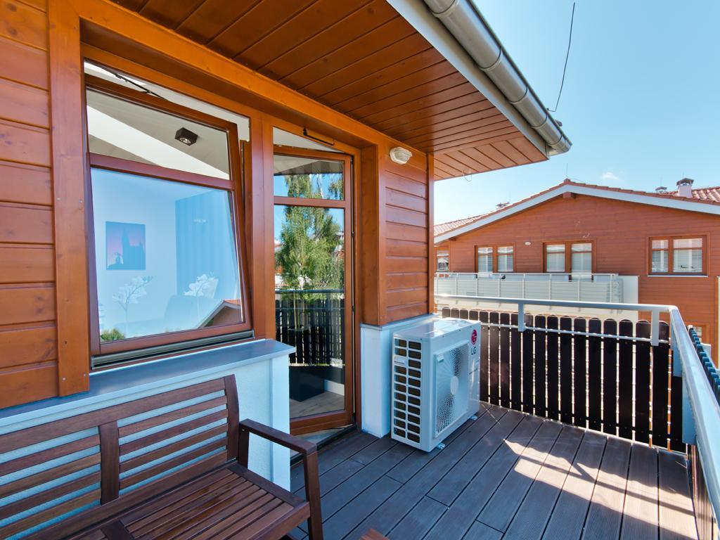 Strand Apartment