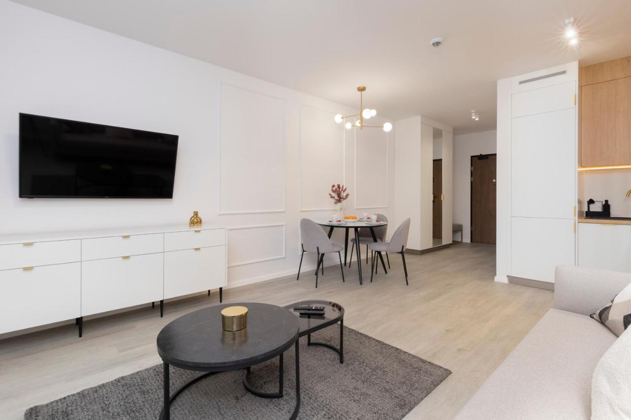 Business District Studio Slaska By Renters Apartment *