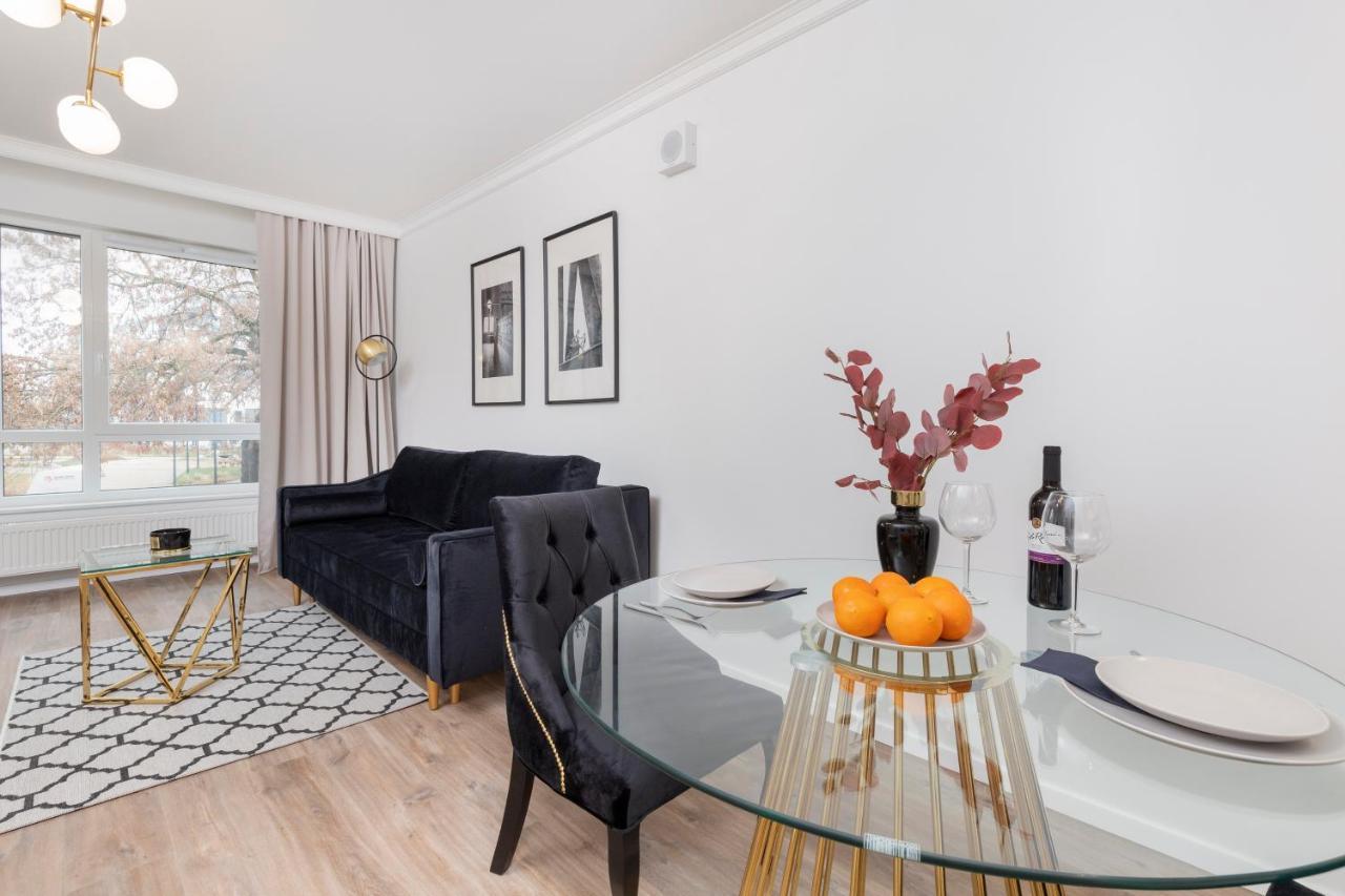 Business District Studio Slaska By Renters Apartment