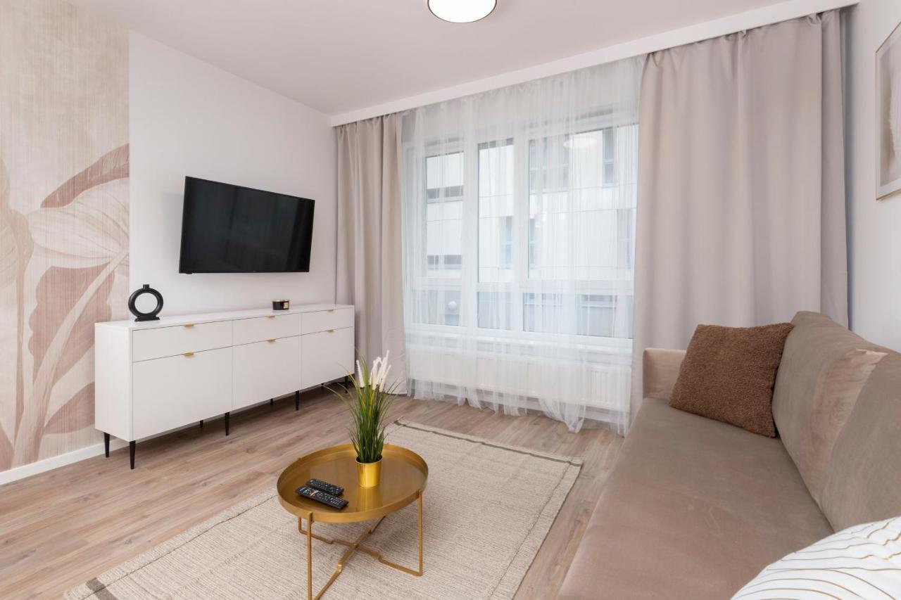 Apartment Business District Studio Slaska By Renters *