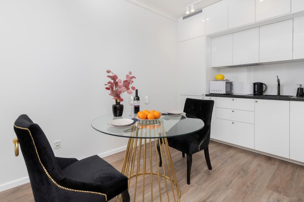 Apartment Business District Studio Slaska By Renters
