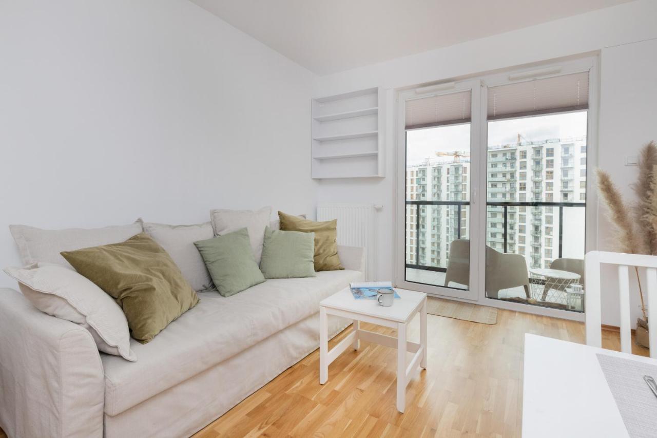 Apartment Stadion With Parking By Renters Gdansk