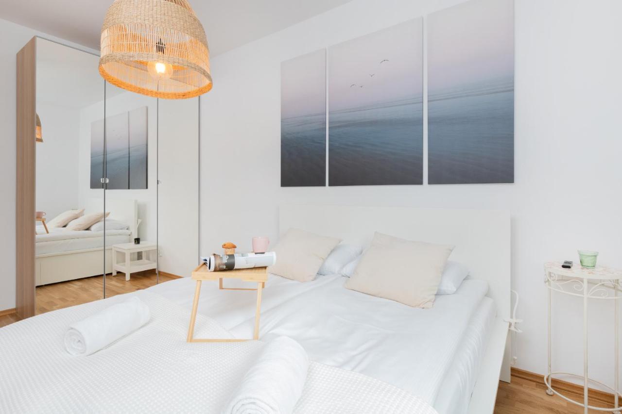 Apartment Stadion With Parking By Renters Gdansk