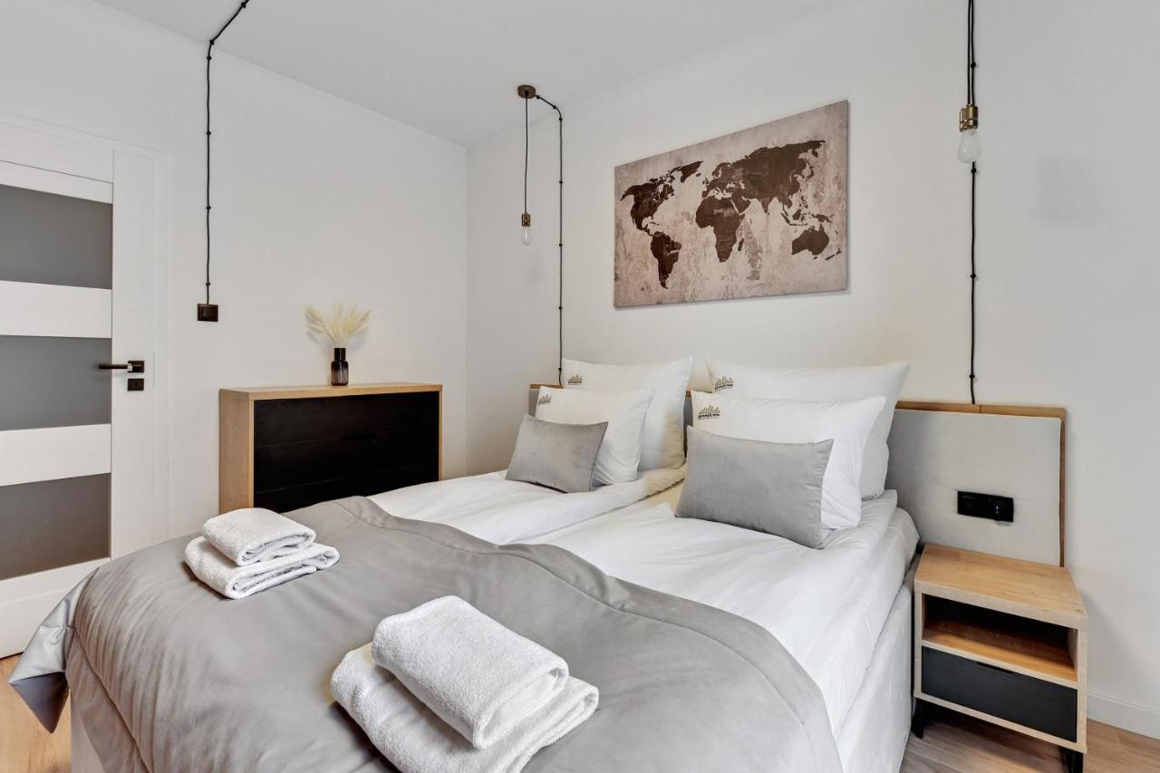 Grano - Pool, Sauna, & Parking By Downtown Apartment *