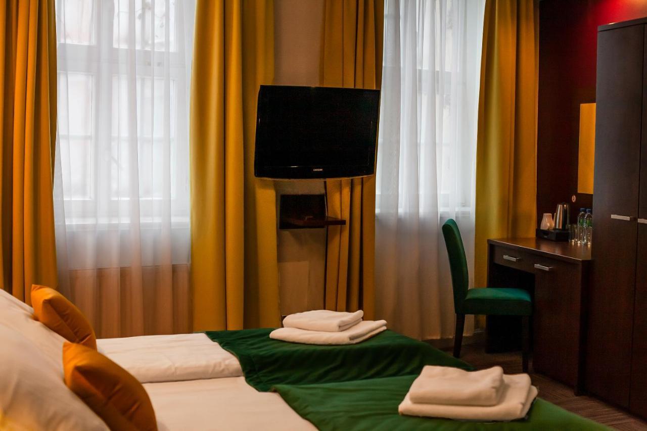 Hotel Artus - Old Town 3*