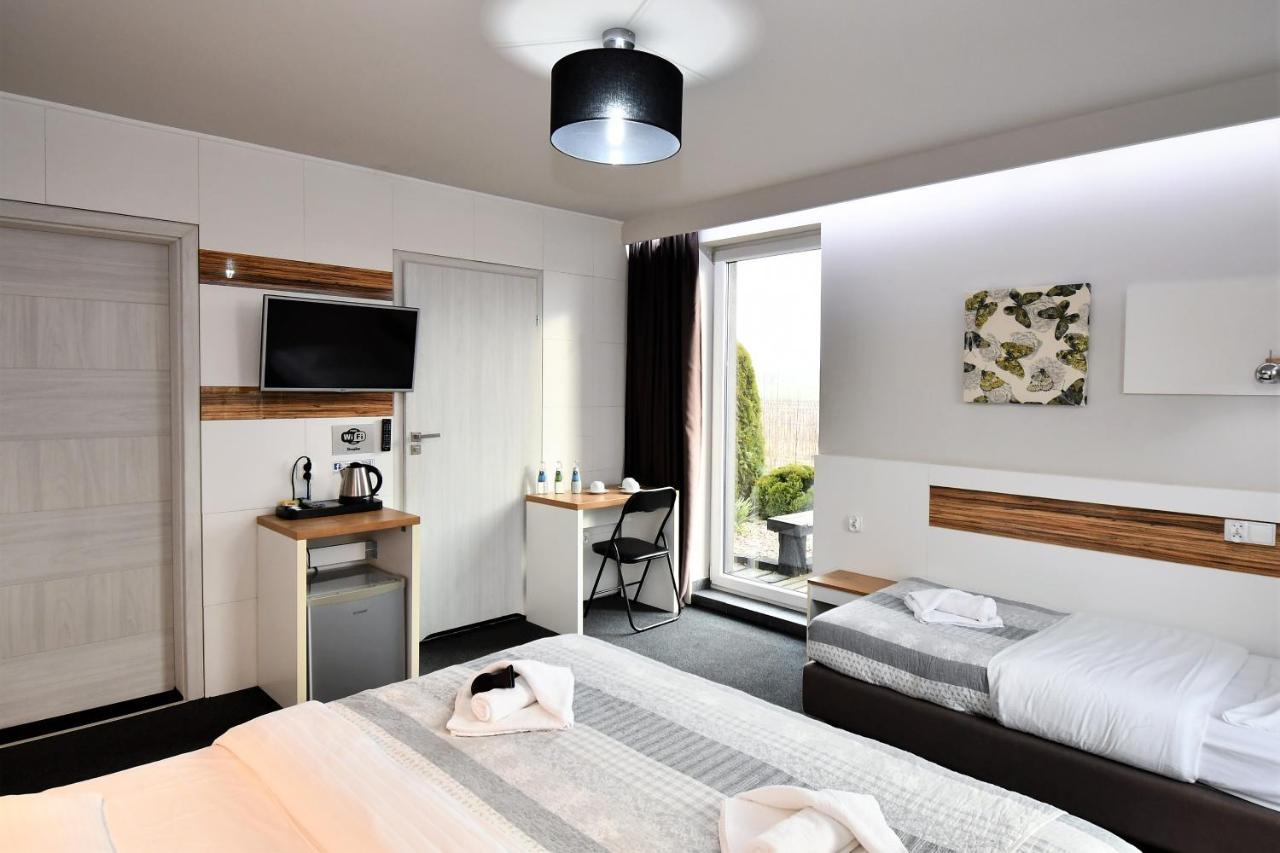Sleepinn Airport Bed & Breakfast 3*