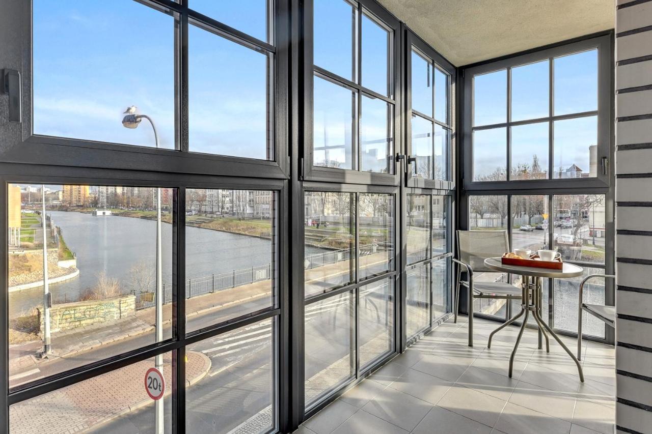 Dwie Motlawy Riverside & Center By Downtown Apartment *