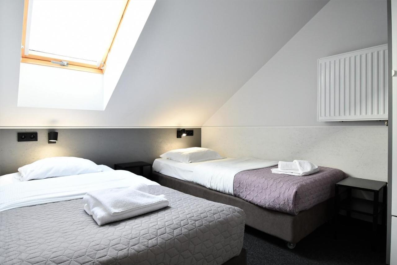 Bed & Breakfast Sleepinn Airport 3*