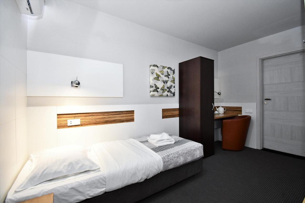 Sleepinn Airport Bed & Breakfast