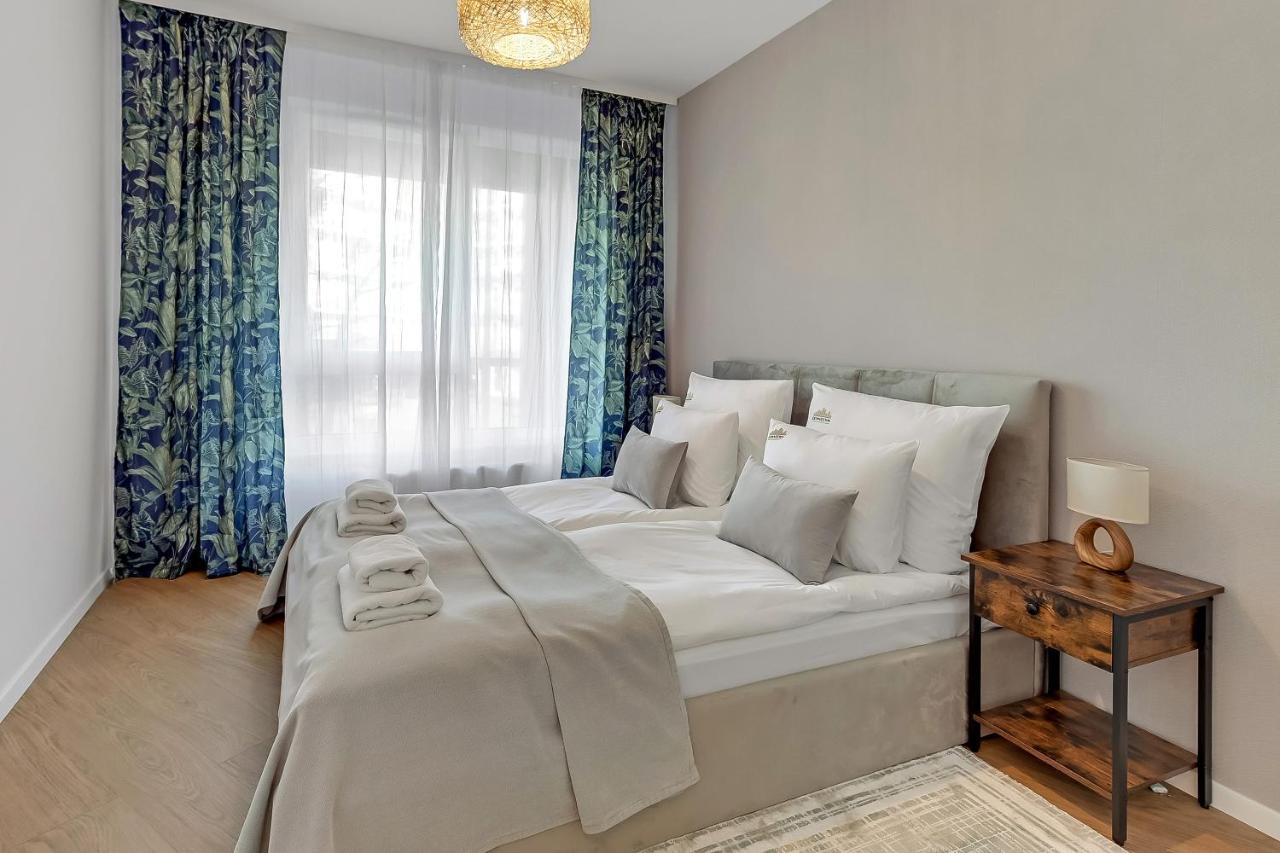 Slaska 12 Living By Downtown *