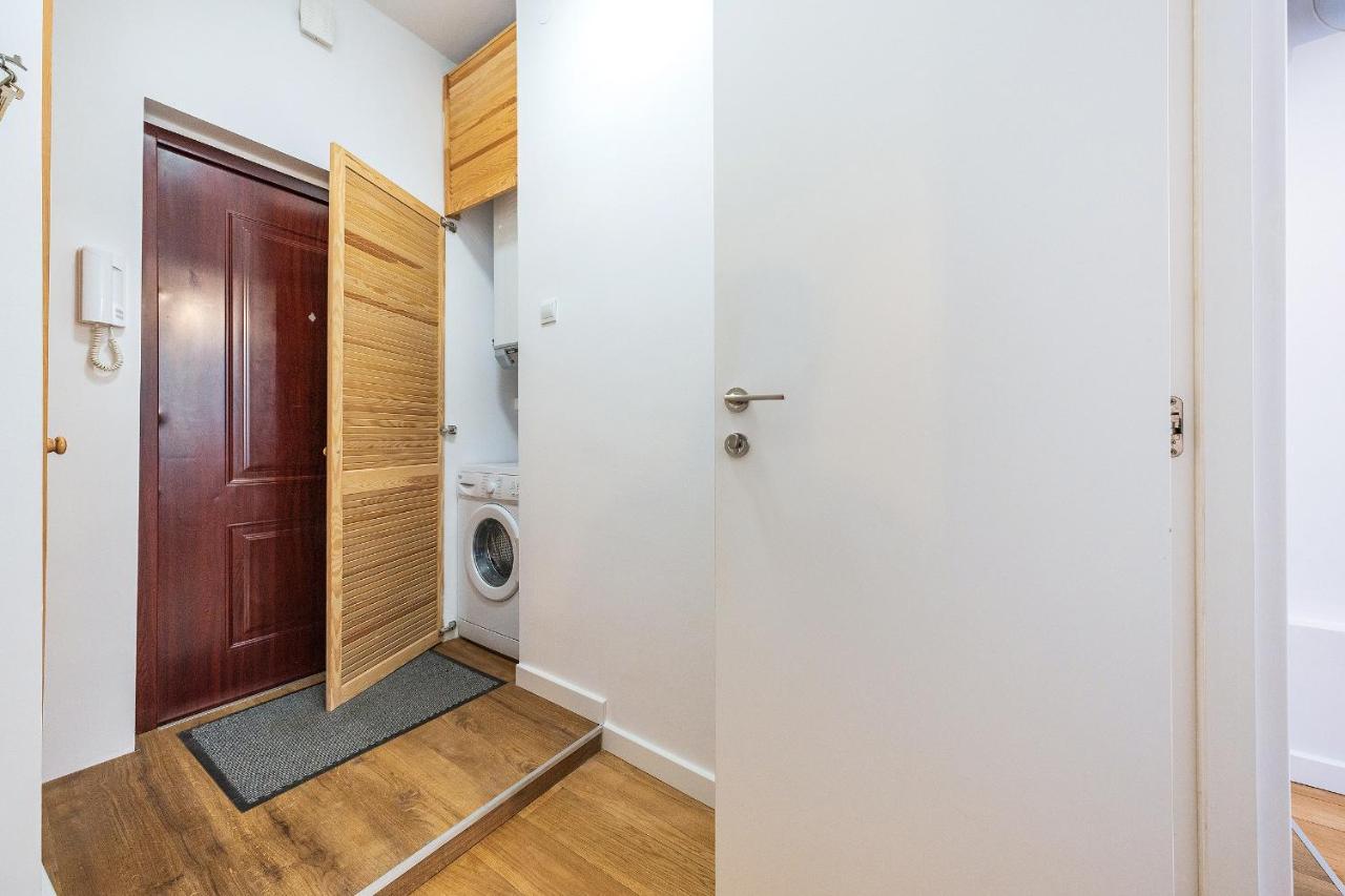 Hello Modern Sw Ducha Apartament *