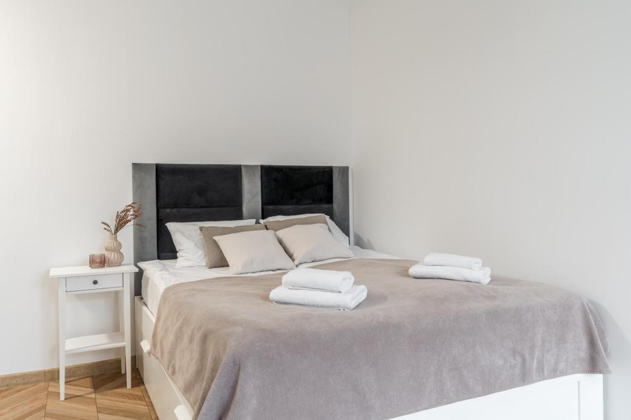 Apartment Flatbook - Old Town Ogarna Gdansk