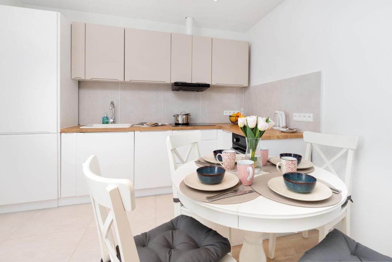 Apartment Przymorze Kolobrzeska Blue Sea By Renters *