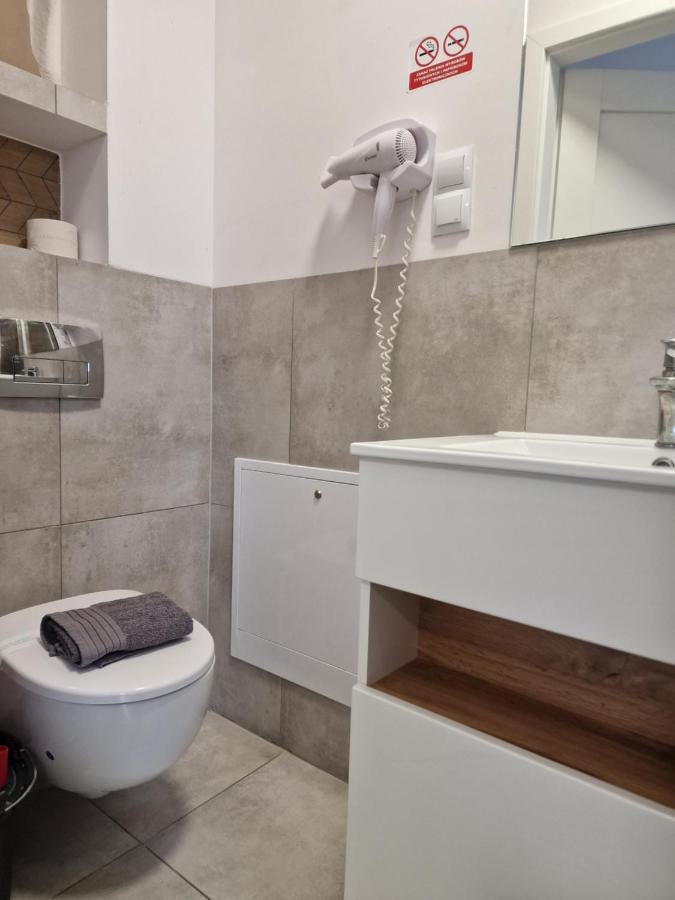 Studio I Pokoje I Pokoje Z Lazienkami