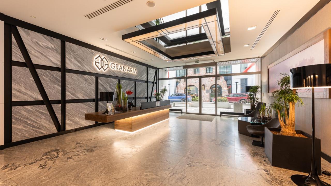 Flatbook - Center Granaria Apartment *