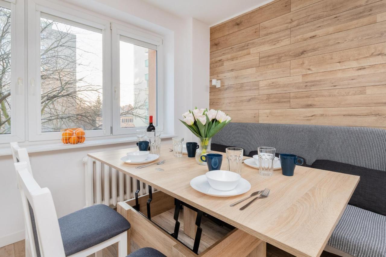 Cozy In Downtown By Renters Apartment